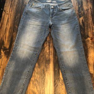 Denizen Modern Slim Cuffed Jeans
